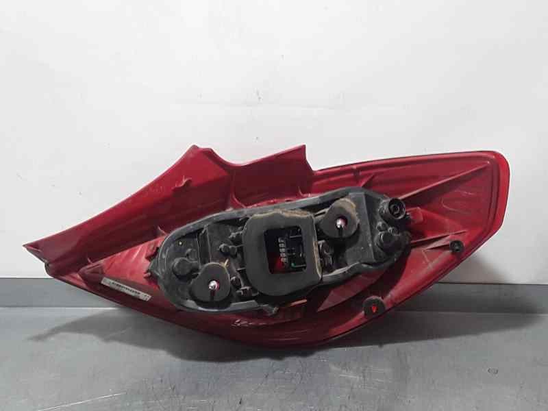 Recambio de piloto trasero izquierdo para opel corsa d cosmo referencia OEM IAM 13186350 89038960A VALEO