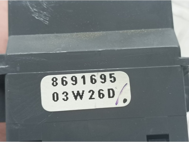 Recambio de mando limpia para volvo s60 berlina 2.4 d referencia OEM IAM 8691695  