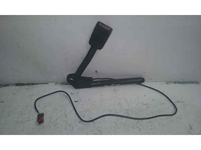 Recambio de pretensor airbag izquierdo para ford focus berlina (cak) ghia referencia OEM IAM 98ABA61209BF  