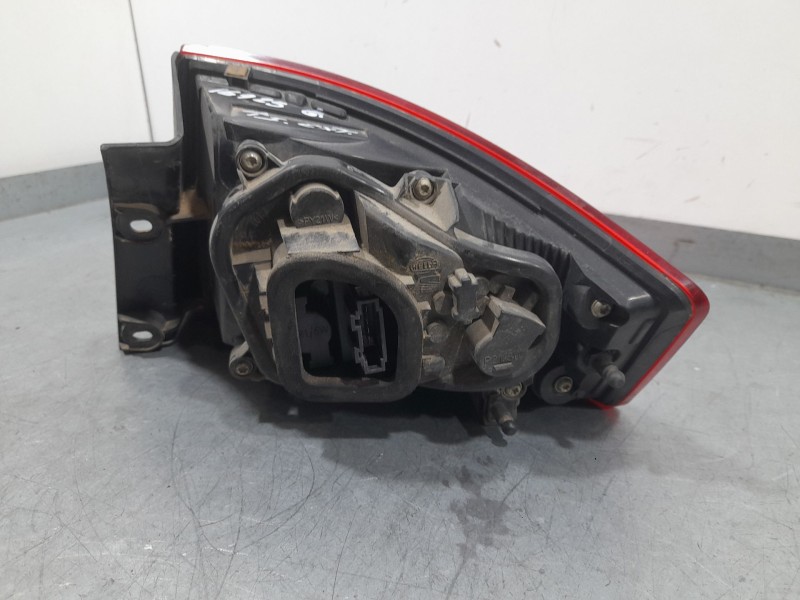 Recambio de piloto trasero izquierdo exterior para seat toledo iv (kg3) 1.6 tdi referencia OEM IAM 6JH945095E 18489601 HELLA