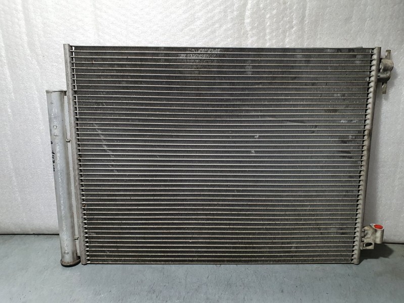 Recambio de condensador / radiador aire acondicionado para dacia duster ambiance 4x2 referencia OEM IAM 921006454R M155718 VALEO