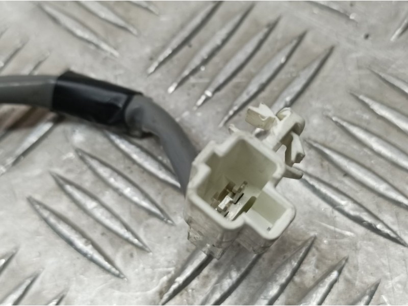 Recambio de elevalunas trasero derecho para lexus is200 (gxe10) 2.0 luxury referencia OEM IAM 8571053030 621009851 ELECTRICO 2 P