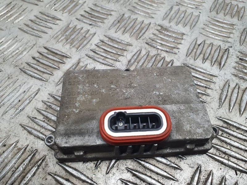 Recambio de centralita faros xenon para bmw x5 (e53) 3.0d referencia OEM IAM 5DV00829000  