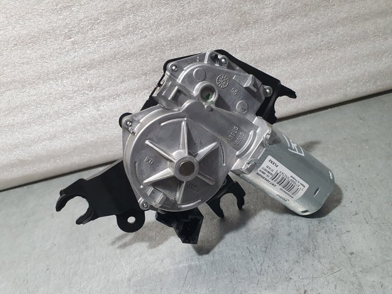 Recambio de motor limpia trasero para dacia duster ambiance 4x2 referencia OEM IAM 287104350R W000089236 VALEO