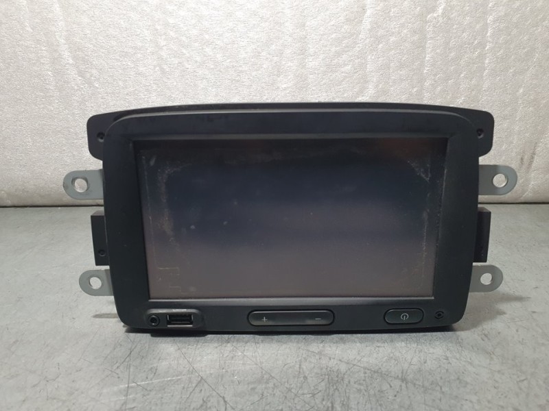 Recambio de sistema navegacion gps para dacia duster ambiance 4x2 referencia OEM IAM 281153391R  