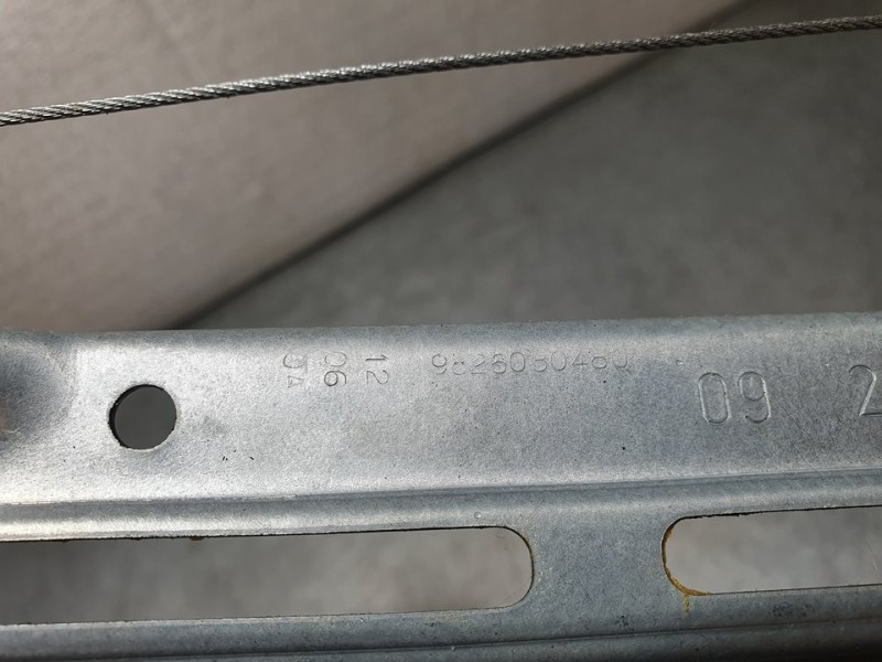 Recambio de elevalunas trasero izquierdo para peugeot 308 allure referencia OEM IAM 9826030480  ELECTRICO 6 PINES