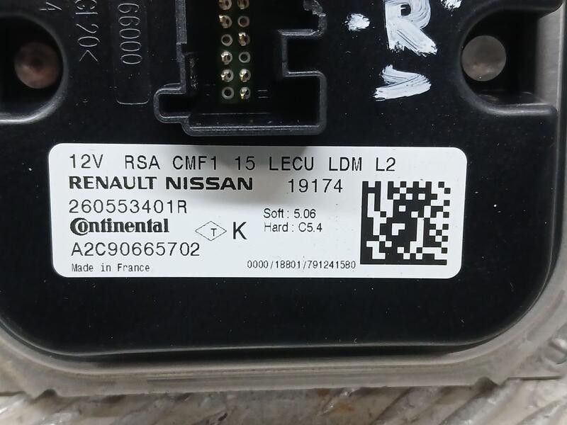 Recambio de centralita faro para renault captur zen referencia OEM IAM 260553401r  a2c90665702
