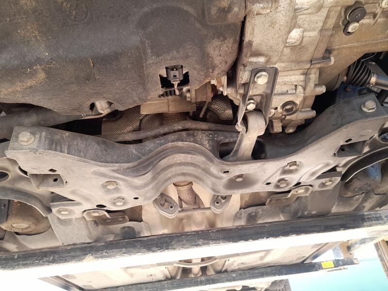 Recambio de puente delantero para seat toledo iv (kg3) 1.6 tdi referencia OEM IAM 6C0199315  