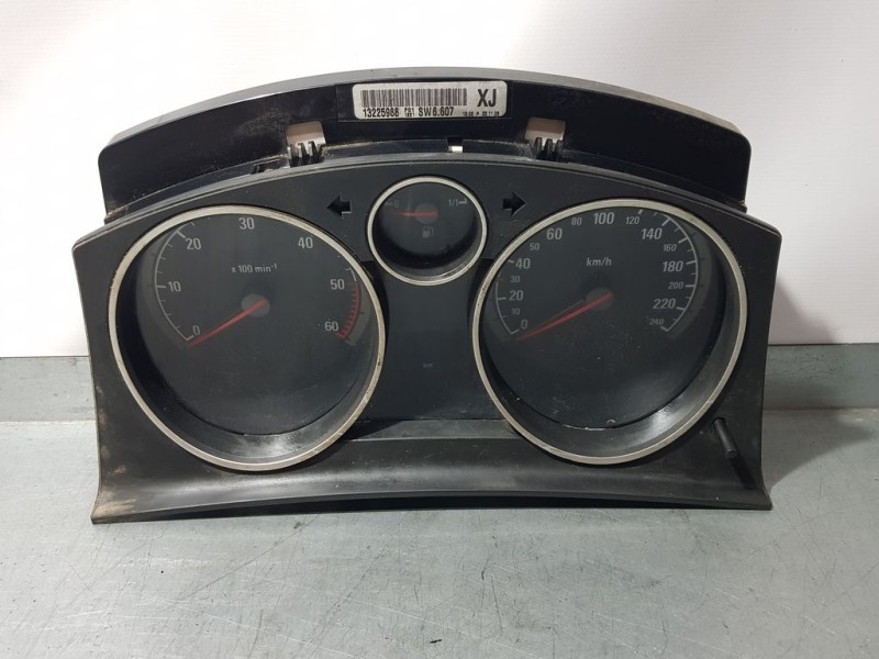 Recambio de cuadro instrumentos para opel astra h berlina enjoy referencia OEM IAM 13225988  SIEMENS VDO