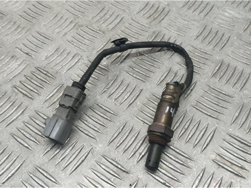 Recambio de sonda lambda para toyota auris active referencia OEM IAM 8946502280  DENSO