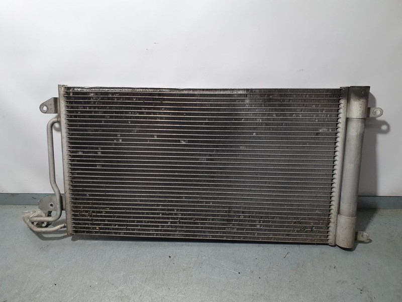 Recambio de condensador / radiador aire acondicionado para volkswagen polo (6r1) advance referencia OEM IAM 6R0820411D S9477001 