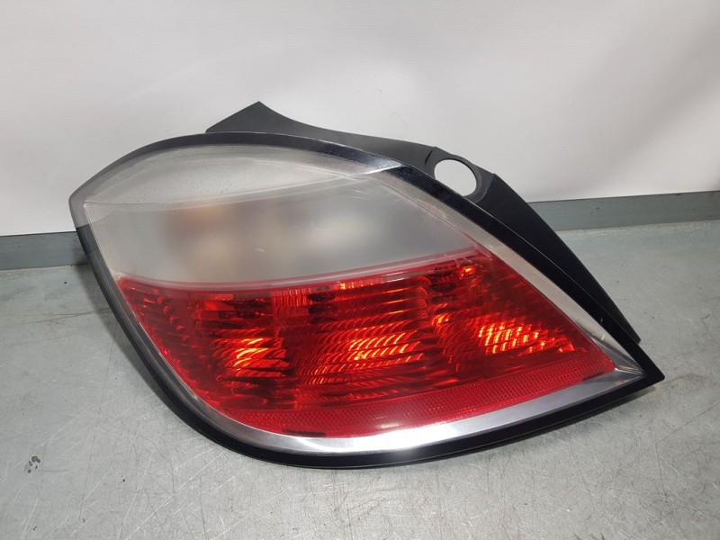 Recambio de piloto trasero izquierdo para opel astra h berlina enjoy referencia OEM IAM   ROZADO