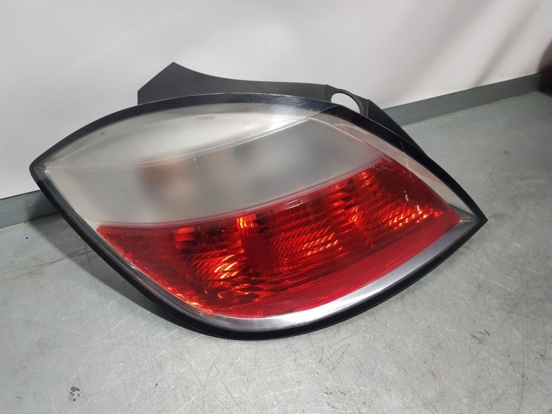 Recambio de piloto trasero izquierdo para opel astra h berlina enjoy referencia OEM IAM   ROZADO