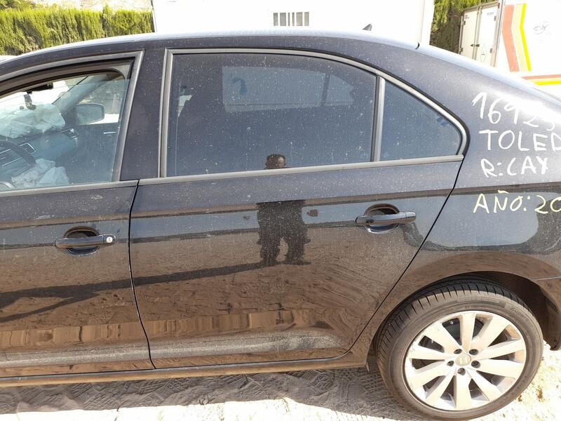 Recambio de puerta trasera izquierda para seat toledo iv (kg3) 1.6 tdi referencia OEM IAM 5JA833055B  