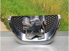 Recambio de rejilla delantera para peugeot 207 confort referencia OEM IAM   1 PATA ROTA