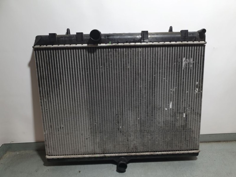 Recambio de radiador agua para ds 5 basis referencia OEM IAM 9682477580  