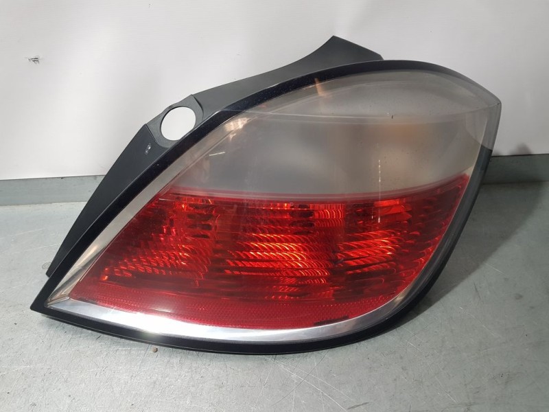 Recambio de piloto trasero derecho para opel astra h berlina enjoy referencia OEM IAM   