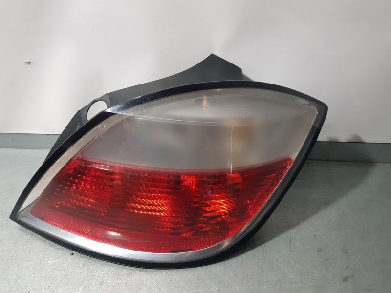 Recambio de piloto trasero derecho para opel astra h berlina enjoy referencia OEM IAM   