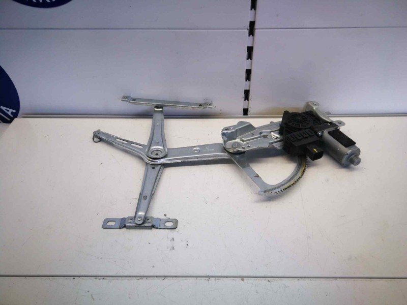 Recambio de elevalunas delantero izquierdo para opel astra h berlina cosmo referencia OEM IAM 13101480 994886100 6 PINS
