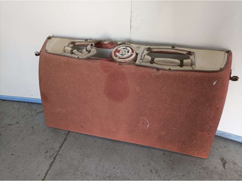 Recambio de capot para ebro c150 referencia OEM IAM   TOCADO