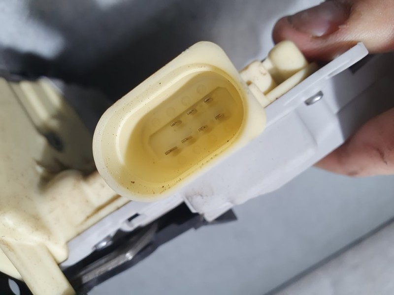 Recambio de cerradura puerta delantera derecha para audi q7 (4l) 4.2 fsi referencia OEM IAM 3C1837016A  7 PINES