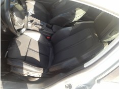 ASIENTO DELANTERO IZQUIERDO 