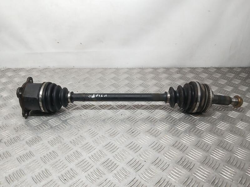 Recambio de transmision trasera derecha para lexus is200 (gxe10) 2.0 referencia OEM IAM 4233053010  