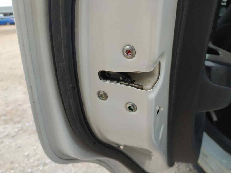 Recambio de cerradura puerta trasera izquierda para mitsubishi space star (a00) kaiteki referencia OEM IAM 5715A907  