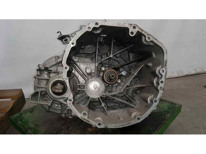 Recambio de caja cambios para nissan qashqai (j10) acenta referencia OEM IAM 320103UB0B 5941316 5VELOCIDADES