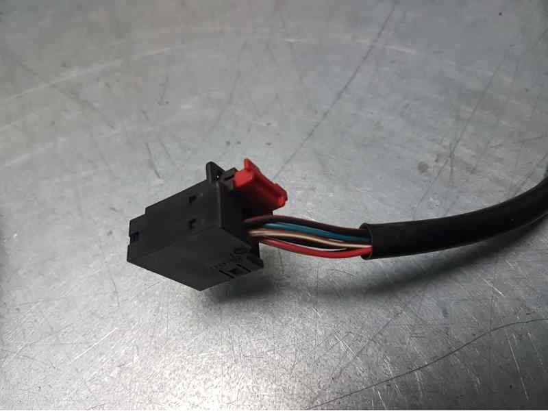 Recambio de retrovisor derecho para volkswagen golf v berlina (1k1) trendline referencia OEM IAM  7 CABLES ELECTRICO C INTERMITE