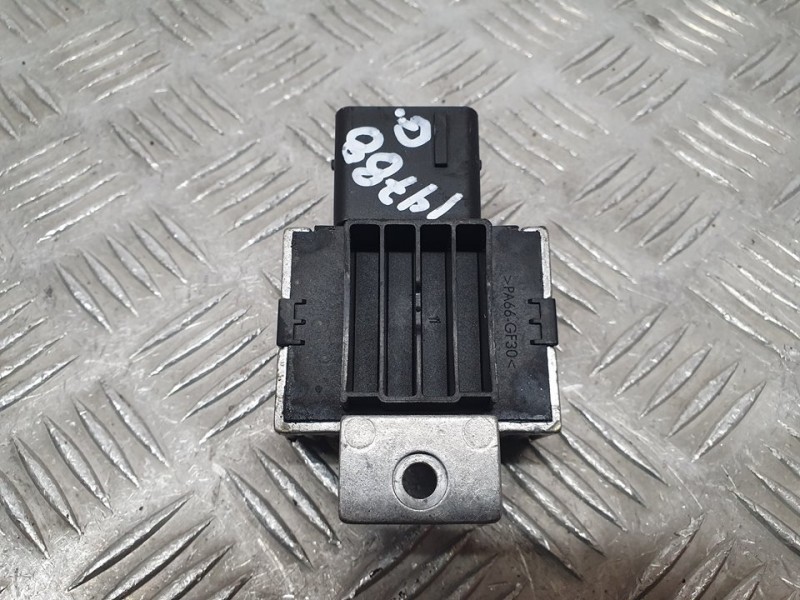 Recambio de caja precalentamiento para citroën c5 berlina exclusive referencia OEM IAM 9663824880 AV6112A343BA NAGARES