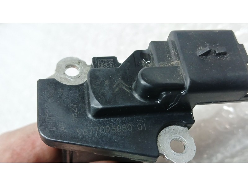 Recambio de caudalimetro para peugeot 308 ii (lb_, lp_, lw_, lh_, l3_) 1.6 bluehdi 120 referencia OEM IAM 9677093080 HITACHI 