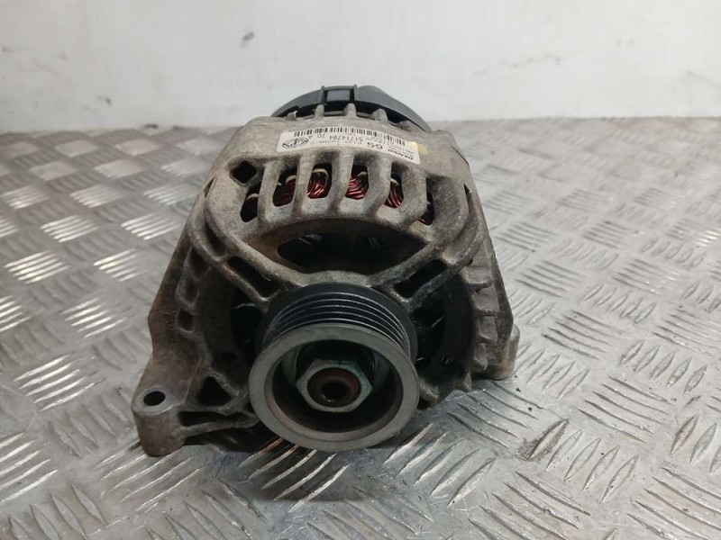 Recambio de alternador para fiat grande punto (199) 1.4 8v active referencia OEM IAM 51714794 1022118430 DENSO