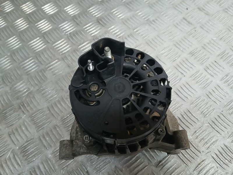 Recambio de alternador para fiat grande punto (199) 1.4 8v active referencia OEM IAM 51714794 1022118430 DENSO