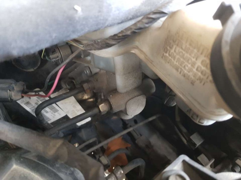 Recambio de bomba freno para jeep compass limited 4x2 referencia OEM IAM 05175093AB  