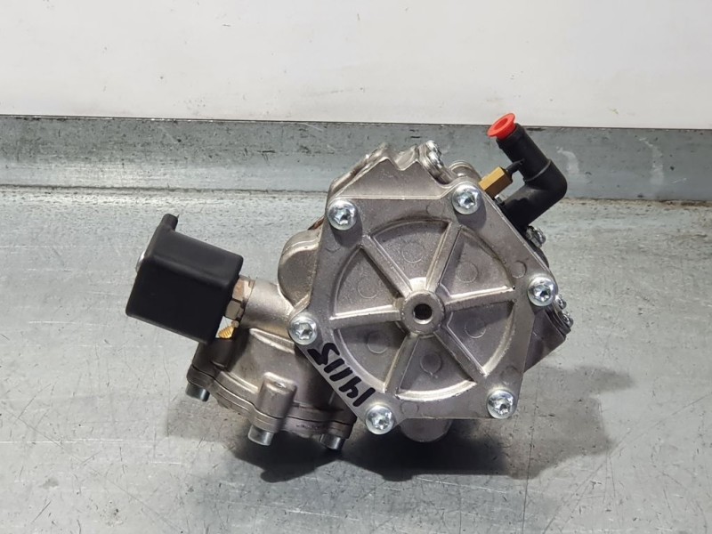 Recambio de depresor freno / bomba vacio para seat ibiza (6j5) emoción referencia OEM IAM 67R010951  