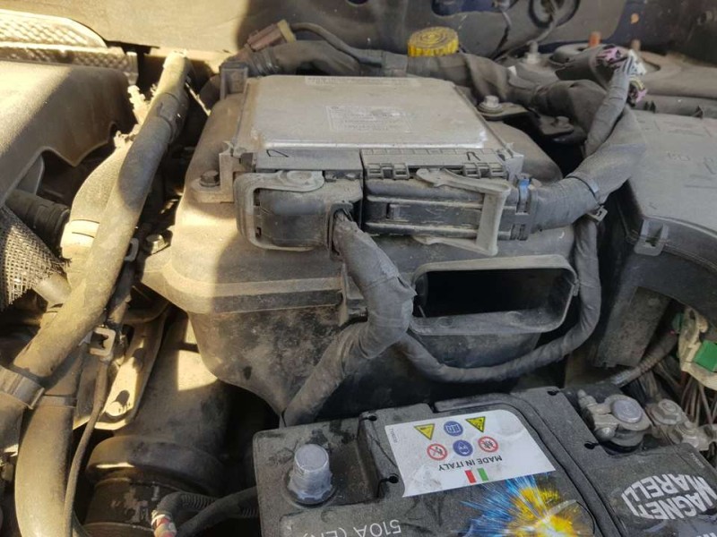 Recambio de carcasa filtro aire para jeep compass limited 4x2 referencia OEM IAM 05145597AA  