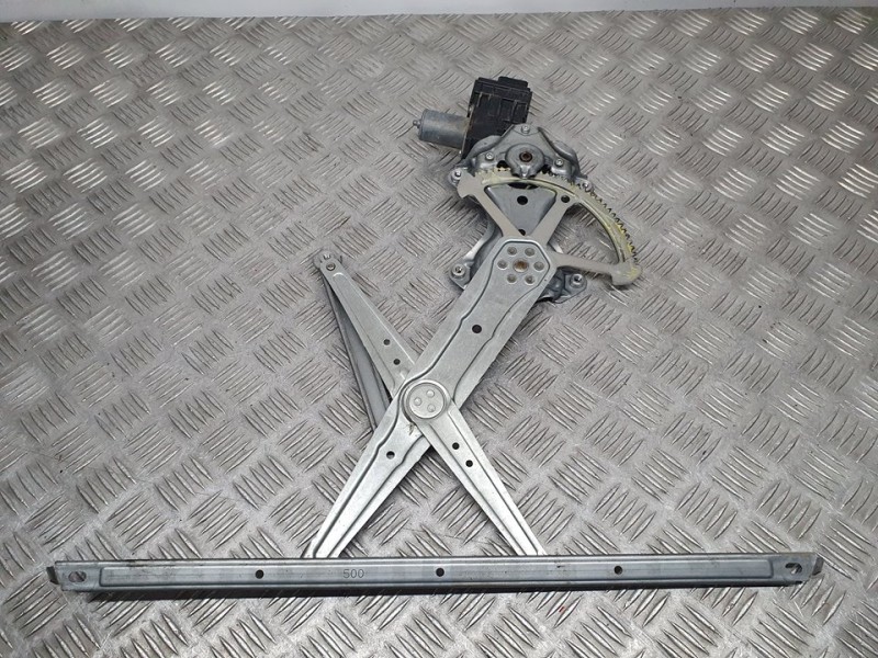 Recambio de elevalunas delantero derecho para lexus is 300h referencia OEM IAM 13262410  ELECTRICO 7 PINES