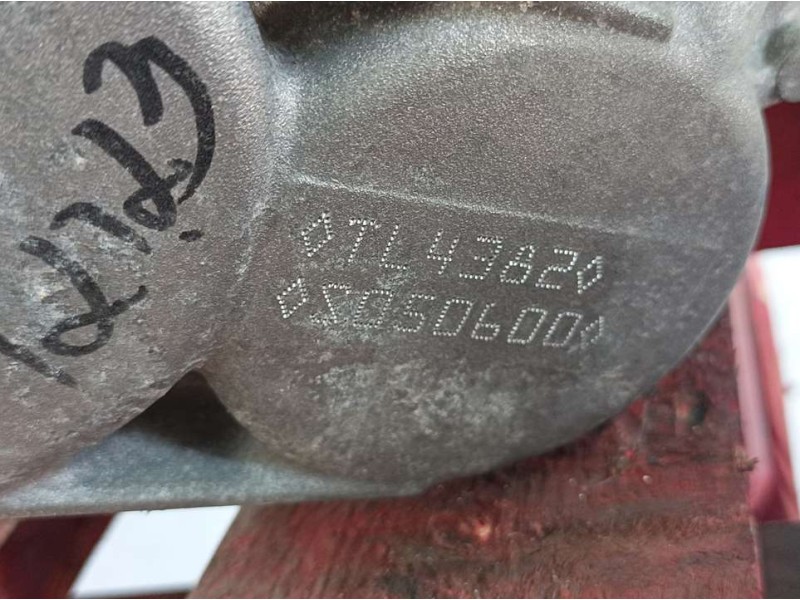 Recambio de caja cambios para renault express van referencia OEM IAM TL4382 S050600  TOCADA 6VELOCIDADES