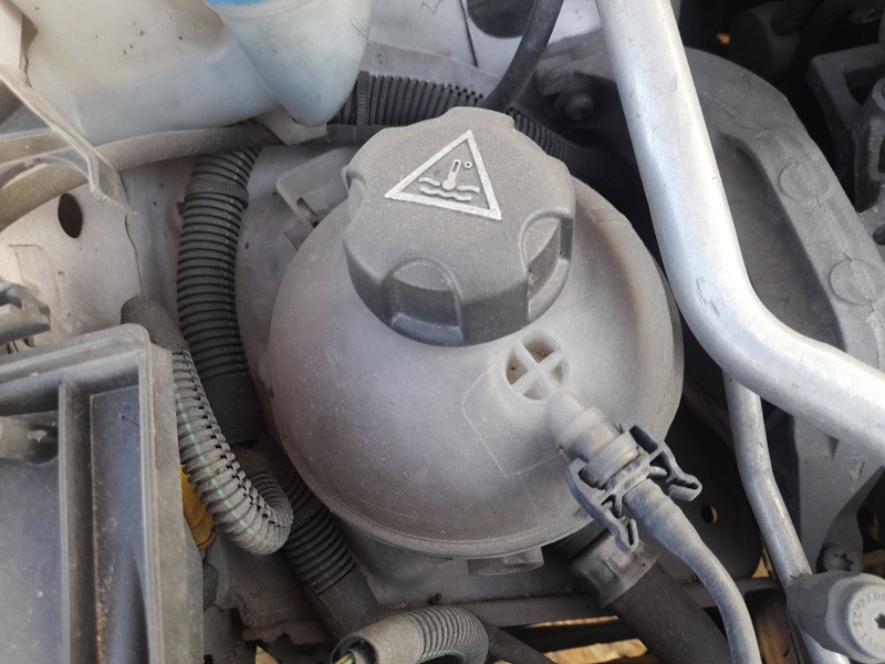 Recambio de deposito expansion para peugeot 308 ii (lb_, lp_, lw_, lh_, l3_) 1.6 bluehdi 120 referencia OEM IAM 9678125880  