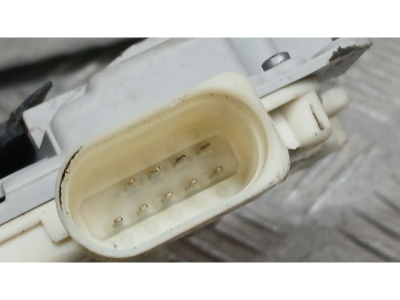 Recambio de cerradura puerta delantera izquierda para volkswagen passat b7 (362) 2.0 tdi referencia OEM IAM 3C1837015A  
