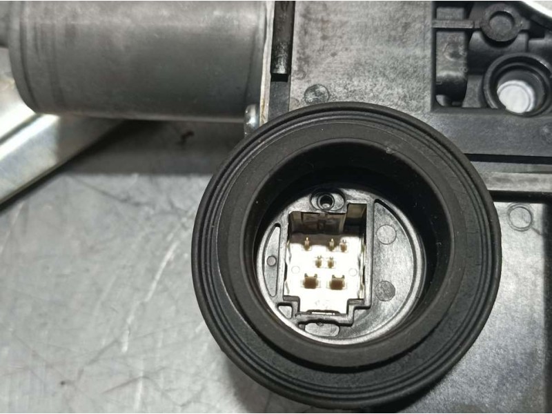 Recambio de elevalunas trasero izquierdo para lexus is 300h referencia OEM IAM 8571053121 0620204792 DENSO