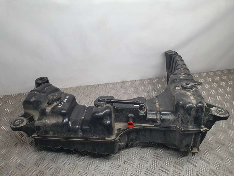 Recambio de deposito adblue para renault express van referencia OEM IAM 172A21120R  