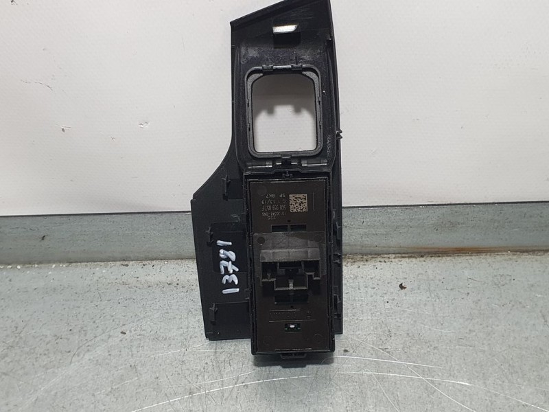 Recambio de mando elevalunas delantero izquierdo para seat ibiza (kj1) xcellence referencia OEM IAM 5G0959857F 1013034104S 