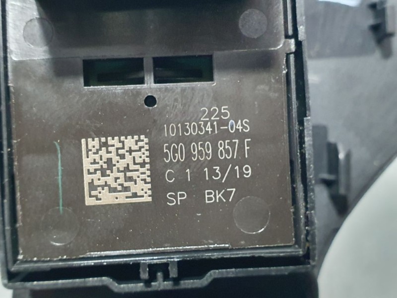 Recambio de mando elevalunas delantero izquierdo para seat ibiza (kj1) xcellence referencia OEM IAM 5G0959857F 1013034104S 