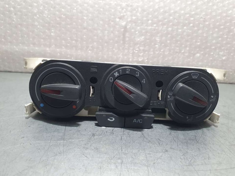 Recambio de mando calefaccion / aire acondicionado para seat ibiza (6j5) style i-tech 30 aniversario referencia OEM IAM 6J082004
