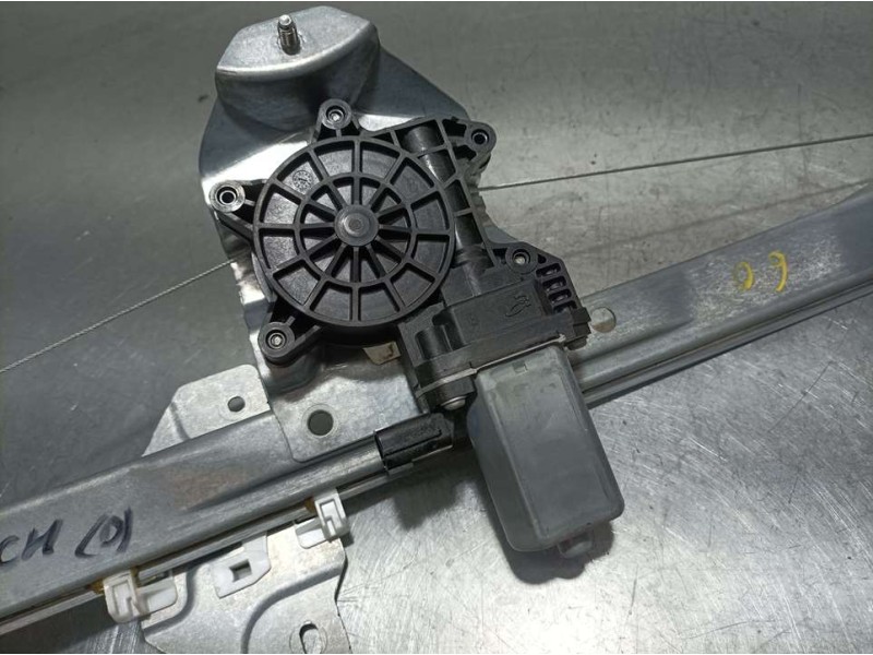 Recambio de elevalunas delantero derecho para renault express van referencia OEM IAM 128001471B  ELECTRICO 2 PINS