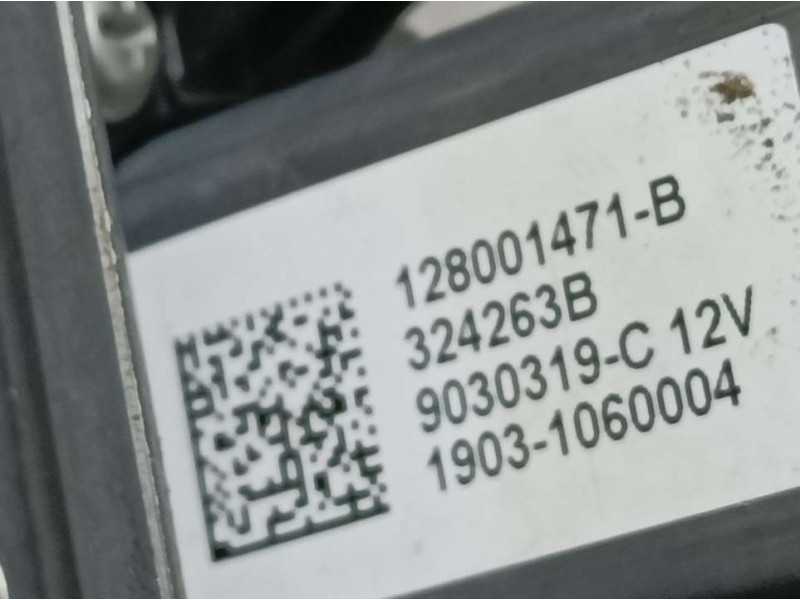 Recambio de elevalunas delantero derecho para renault express van referencia OEM IAM 128001471B  ELECTRICO 2 PINS