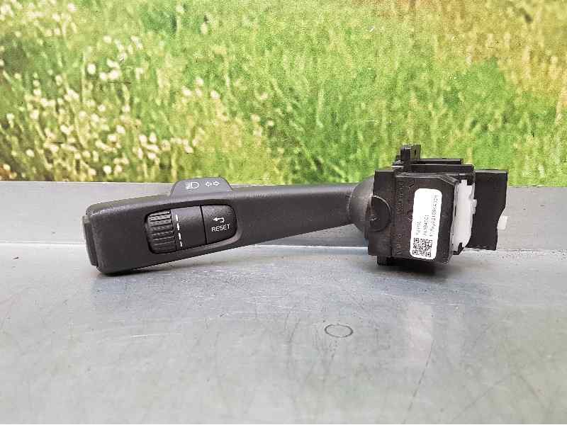 Recambio de mando intermitentes para volvo v40 momentum referencia OEM IAM 31394001  