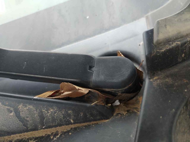 Recambio de motor limpia delantero para mitsubishi space star (a00) kaiteki referencia OEM IAM 8250A493  